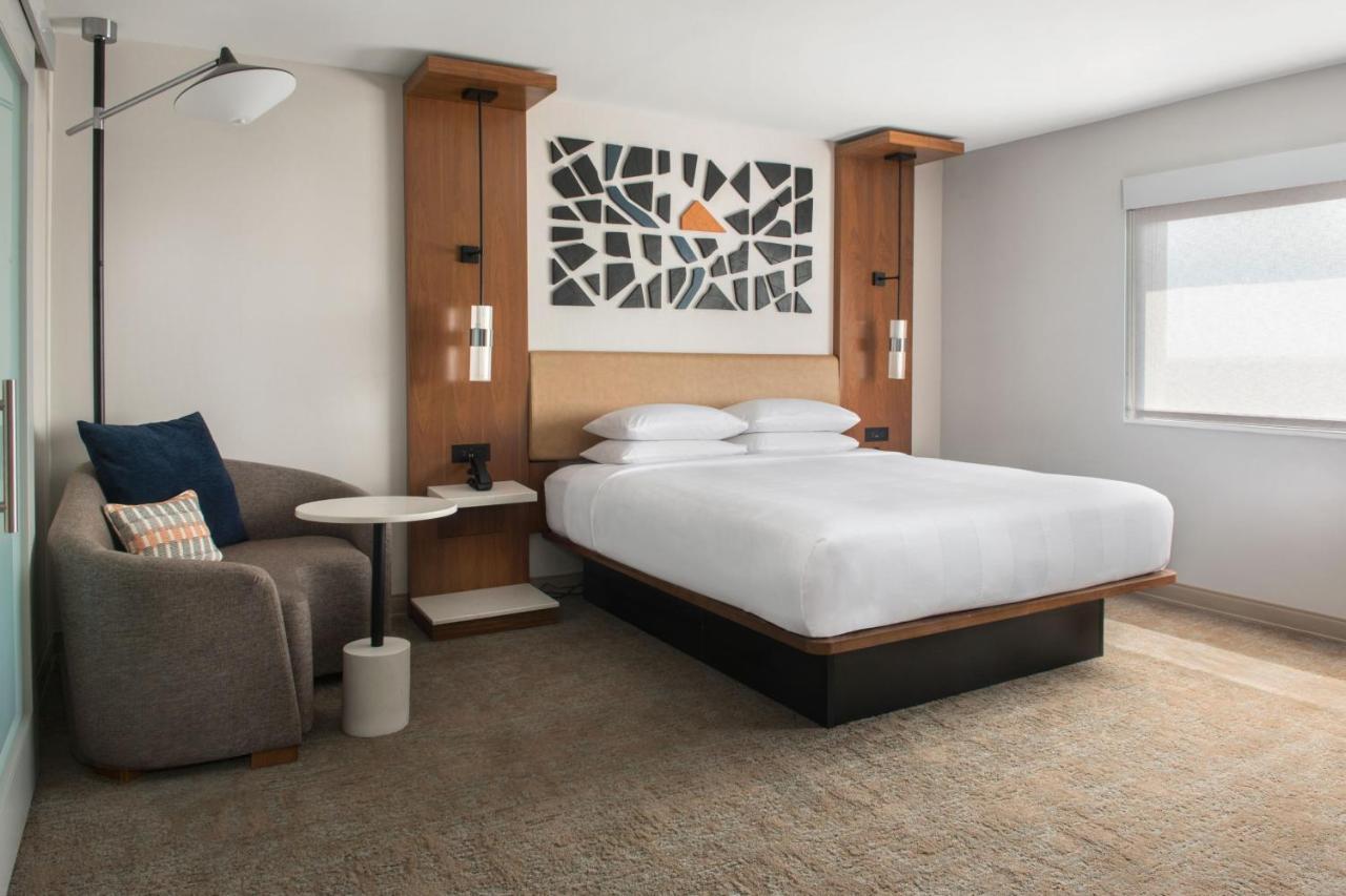 Marriott Springfield Downtown Hotel Exterior photo
